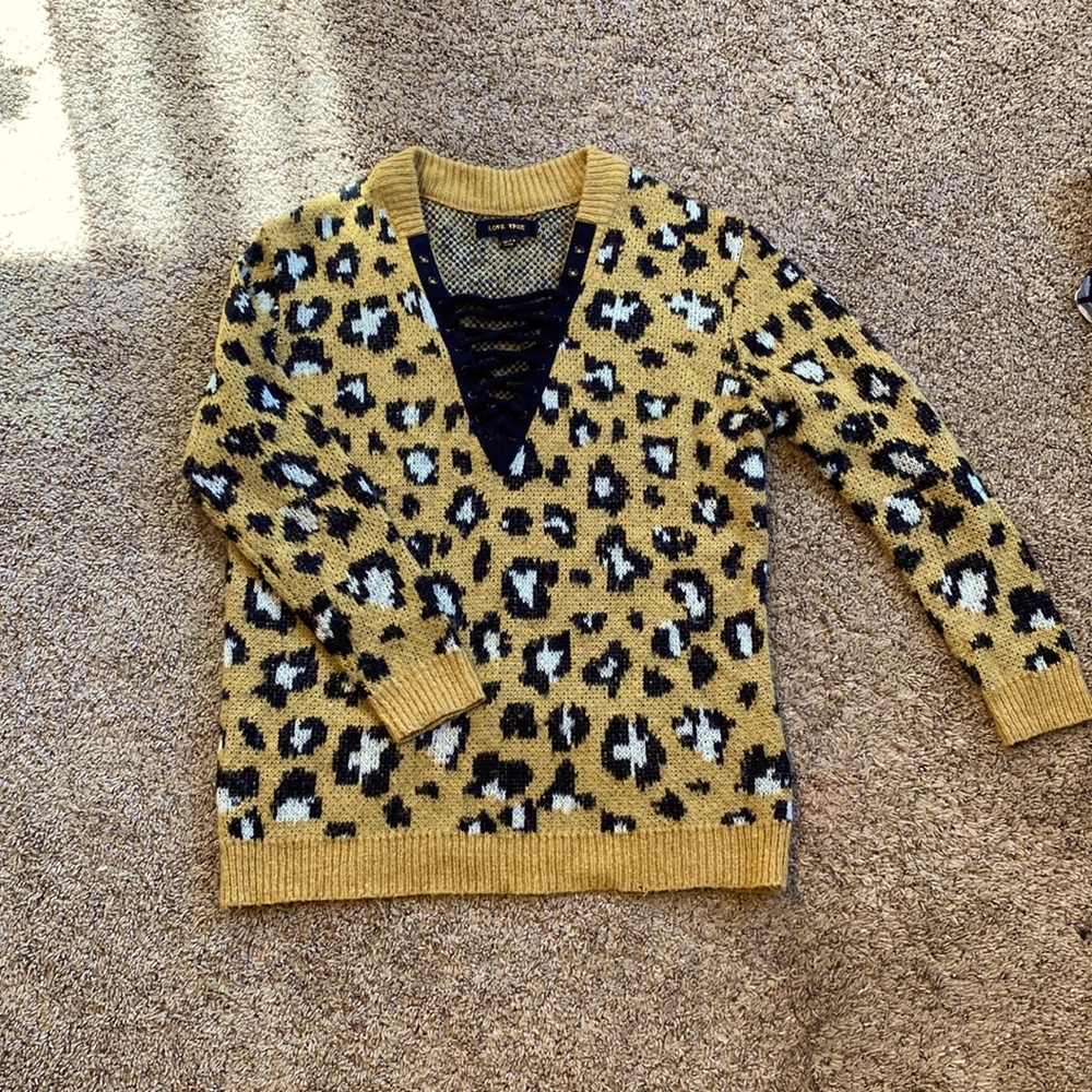 Boutique oversized sweater, size small, mustard cheetah print